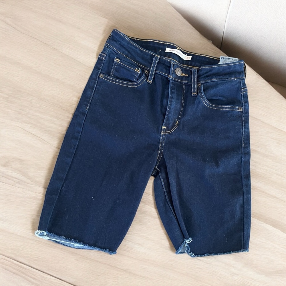 Levi's cut off style shorts 721 HIGH RISE SKINNY size 25